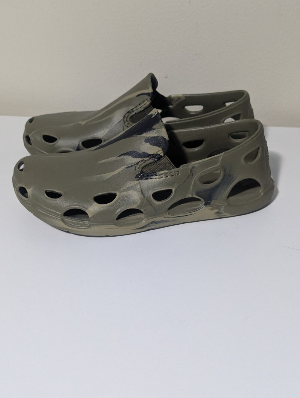 Huk Stone Shore Brewster Atr Earth Slip On Shoes Sandals